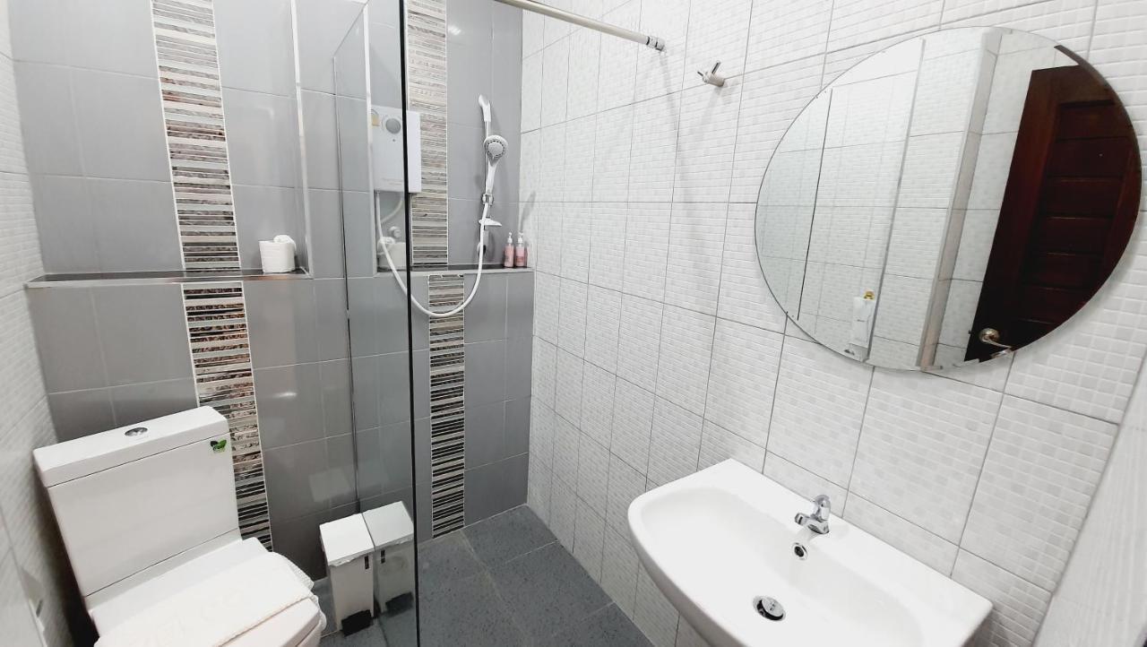 Sabua The Terrace Homestay ウタイターニー エクステリア 写真
