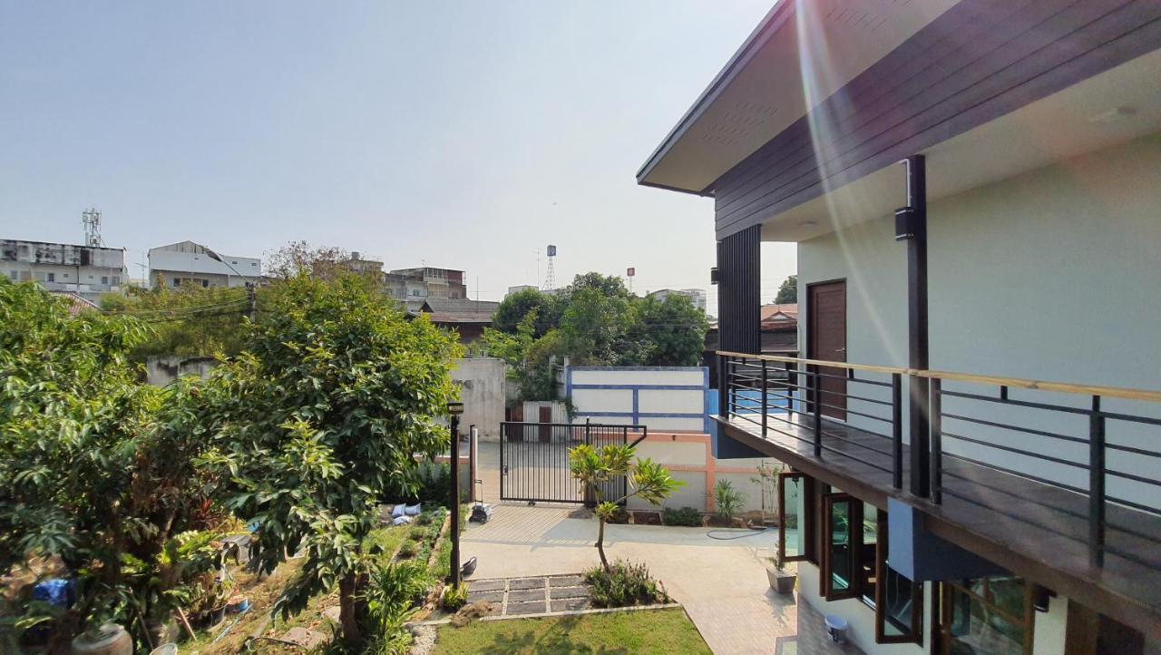 Sabua The Terrace Homestay ウタイターニー エクステリア 写真